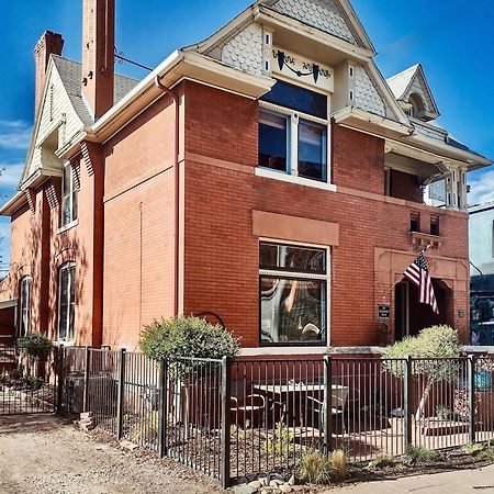 Off Broadway B & B Денвер Экстерьер фото